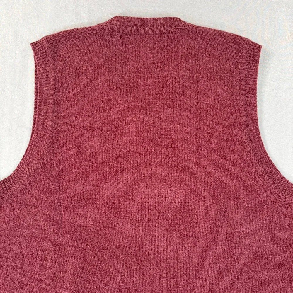 Evergreen ExpertWares Mens M 100% Lambswool Sweater Vest Burgundy V-Neck